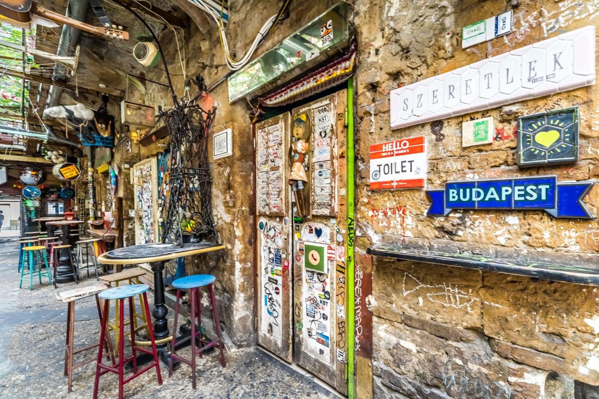 Casadeco Budapest Apt-Stunning New York Cafe View Exterior foto